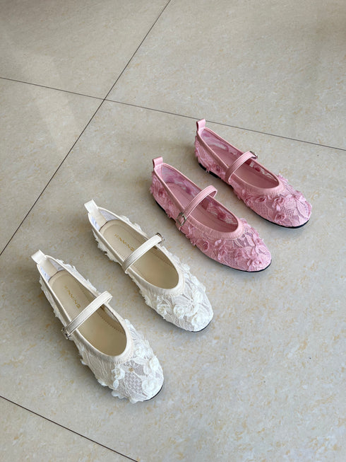 Lacey Pump Shoes